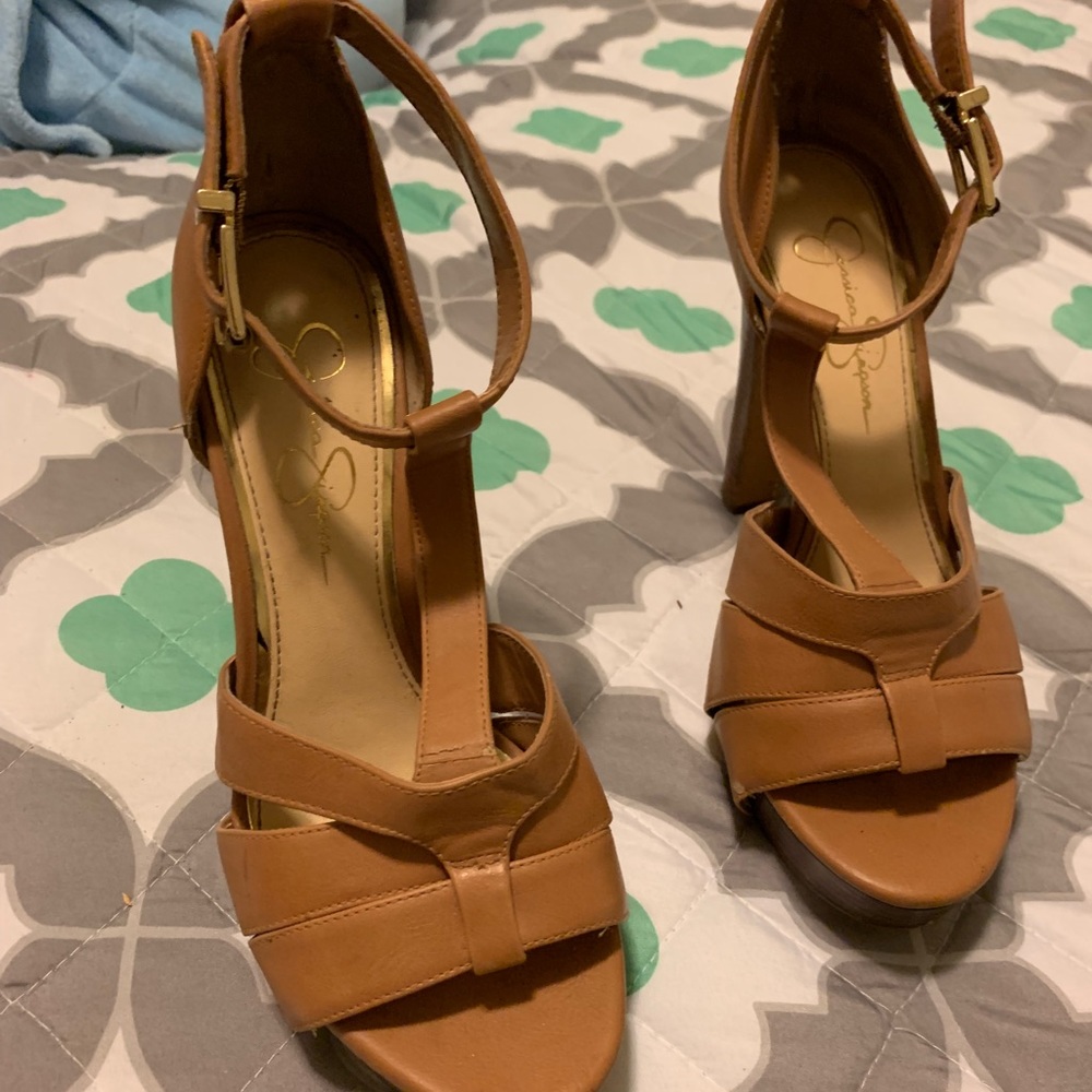 Shoes - Picture 4 of 4